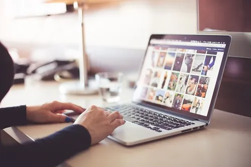 Entspannt beim Online-Dating oder beim Telefonsex sein