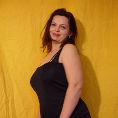 Elegante und erfahrene Frau über 40 für Telefonsex
